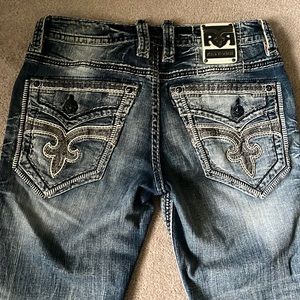 Gently wore no stains or rips